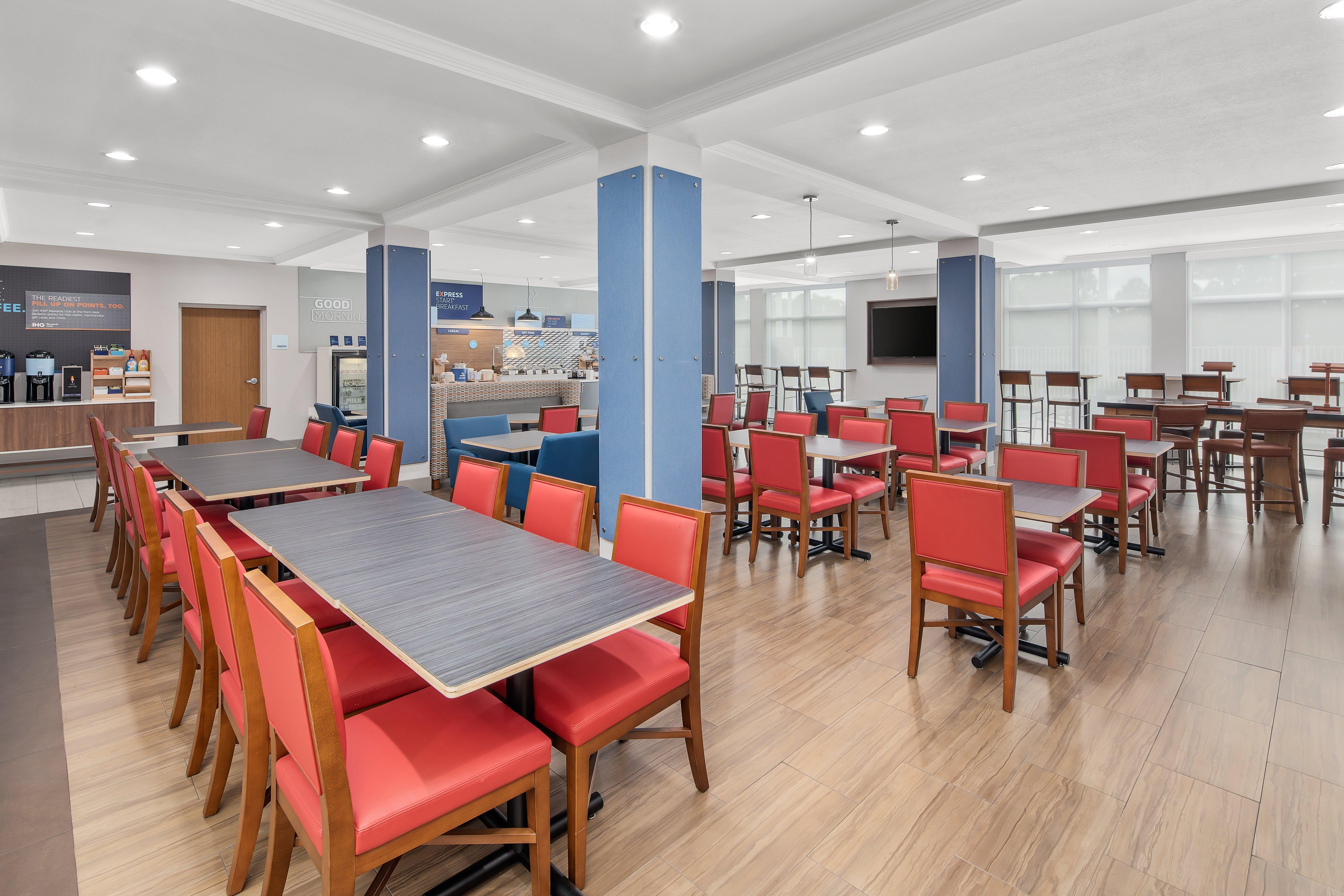Holiday Inn Express Hotel & Suites Palm Bay By Ihg Exterior photo